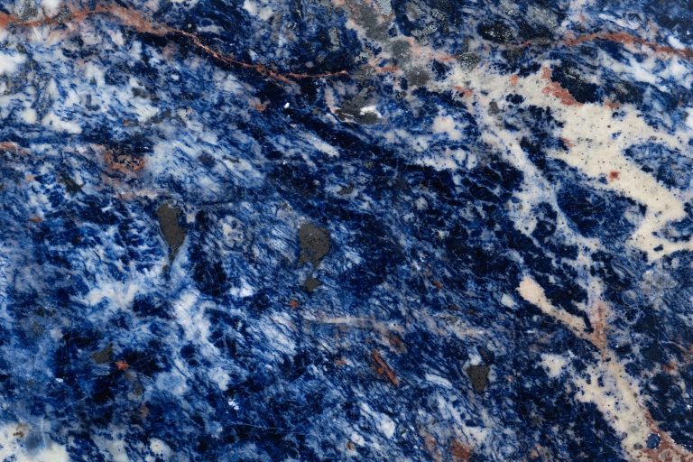Lapis Blue | Granit
Herkunft: Afghanistan
Verwendung: Innen